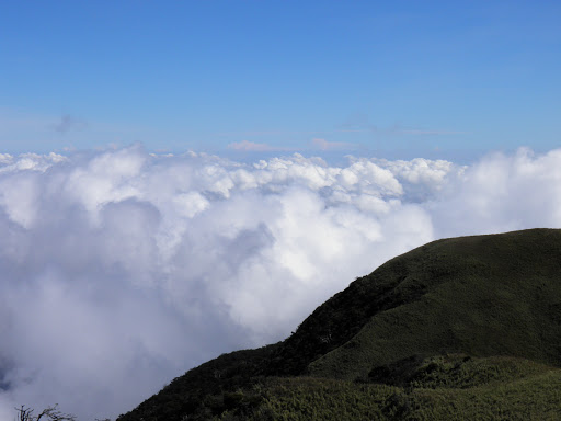 those sea of clouds never really left :D